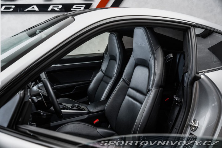 Porsche Ostatní modely Turbo S, Akrapovič 2021