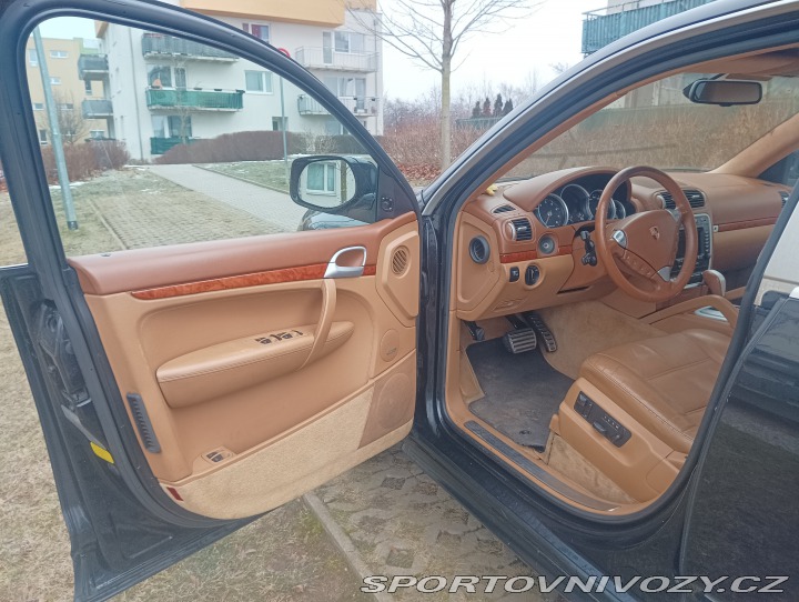 Porsche Cayenne turbo 4.5 V8, 331kw/450hp 2004