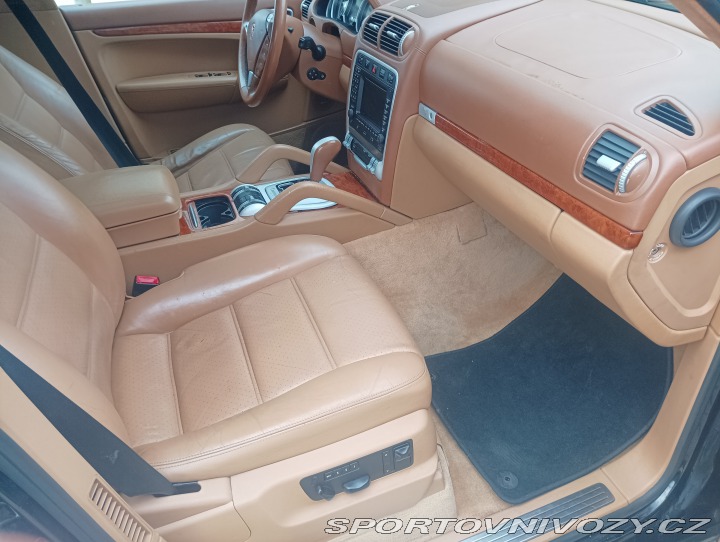 Porsche Cayenne turbo 4.5 V8, 331kw/450hp 2004