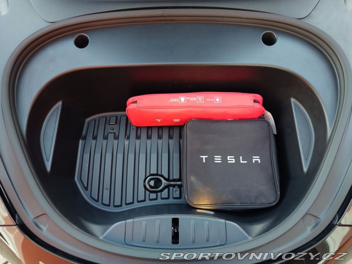 Tesla Model 3 Long Range Dual Motor - 3 2022