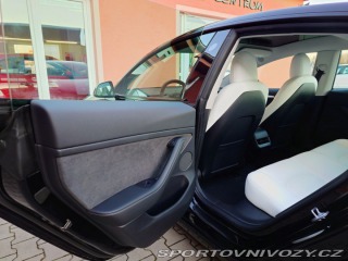 Tesla Model 3 Long Range Dual Motor - 3 2022