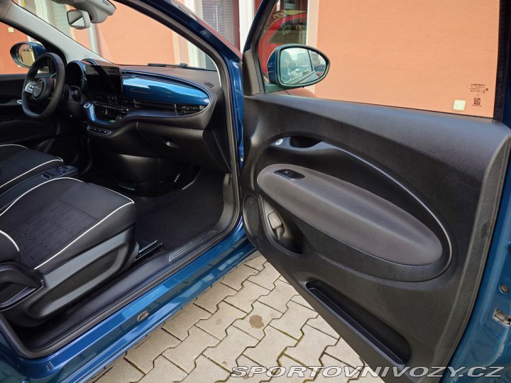 Fiat 500 500e 42 kWh 87 kW (ODPOČ 2023