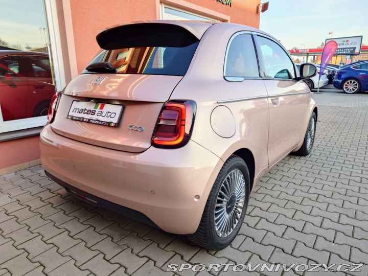 Fiat 500 500e 42 kWh 87 kW (ODPOČE 2023