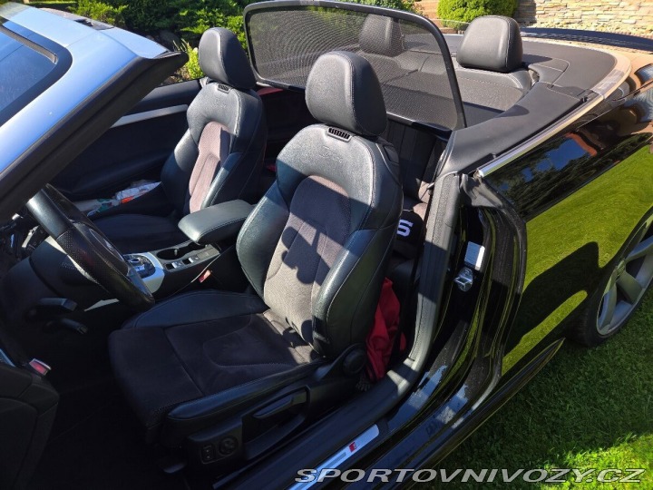 Audi A5 3,0   TDI,4x4,S-LINE,r.v. 2015