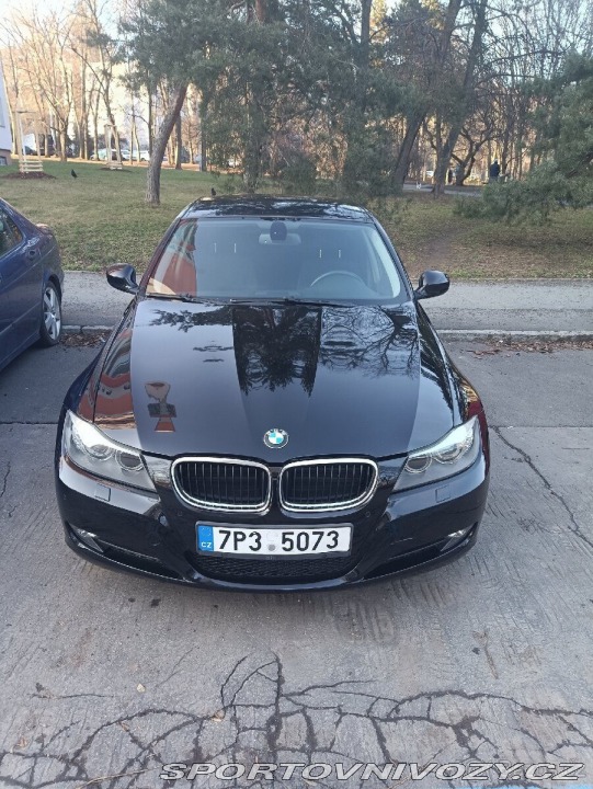 BMW 3 2,0 E90, 320i,125 kW,r. 2009