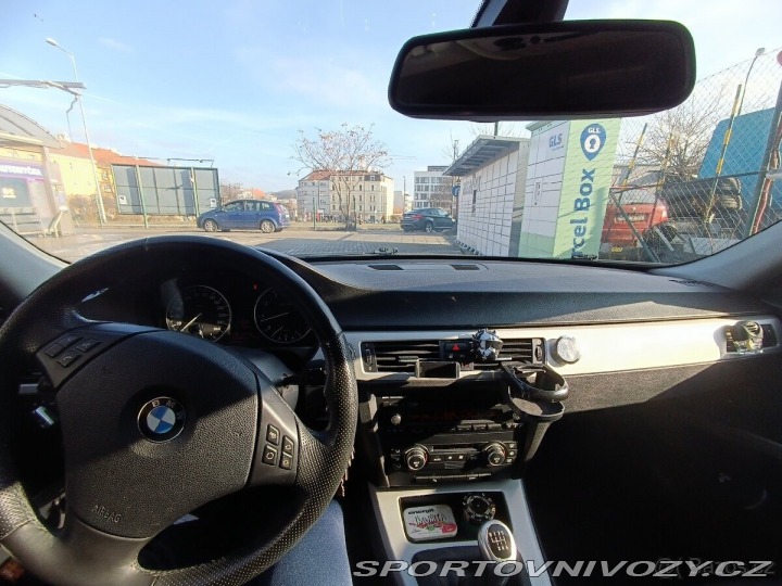 BMW 3 2,0   E90, 320i,125 kW,r. 2009