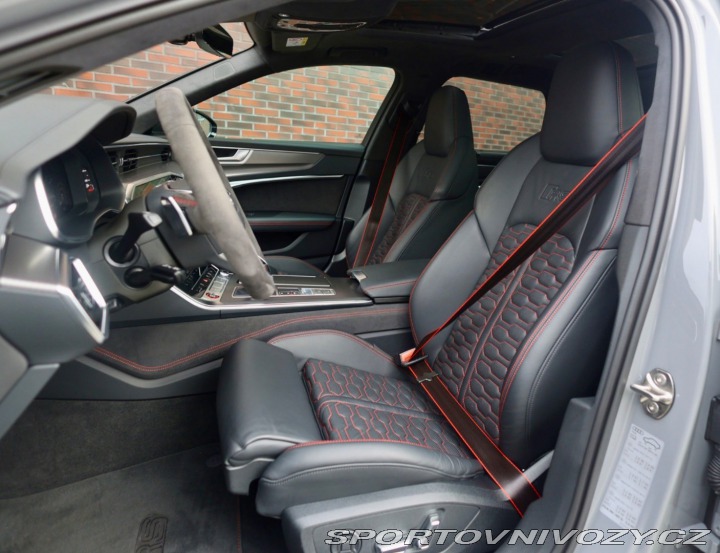 Audi RS6 Avant 4.0 TFSI V8 Quattr 2022