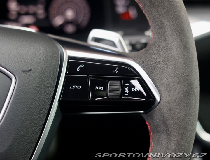 Audi RS6 Avant 4.0 TFSI V8 Quattr 2022