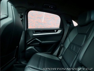 Porsche Cayenne Coupe 3.0 V6 E-Hybrid Sp 2024