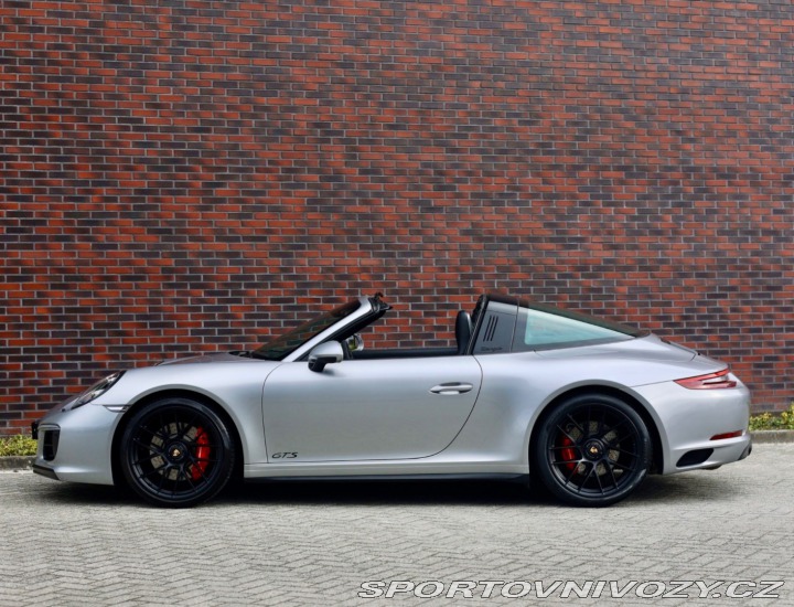 Porsche 911 4 GTS | Sport Chrono - B 2018