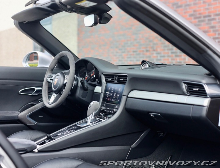 Porsche 911 4 GTS | Sport Chrono - B 2018