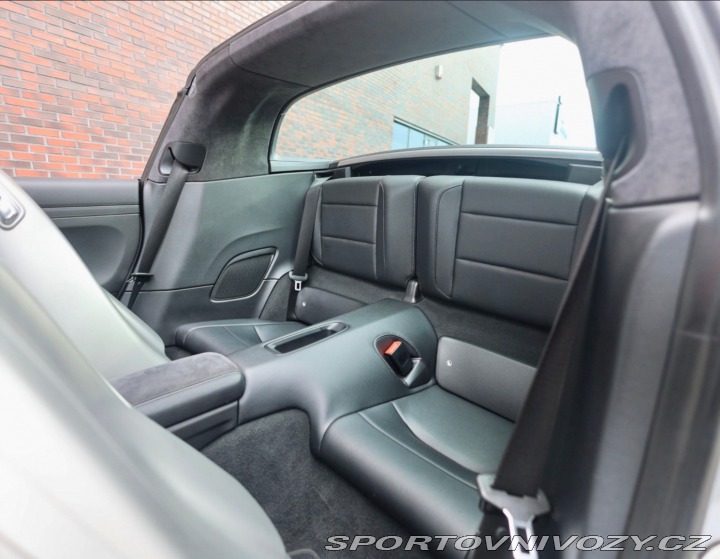 Porsche 911 4 GTS | Sport Chrono - B 2018