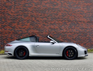 Porsche 911 4 GTS | Sport Chrono - B 2018