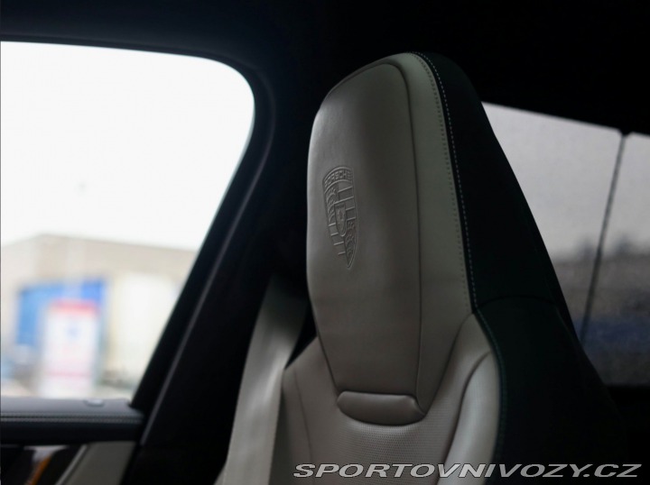 Porsche Cayenne 3.0 V6 E-Hybrid 470PS | 2025