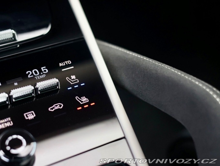 Porsche Cayenne 3.0 V6 E-Hybrid 470PS | 2025