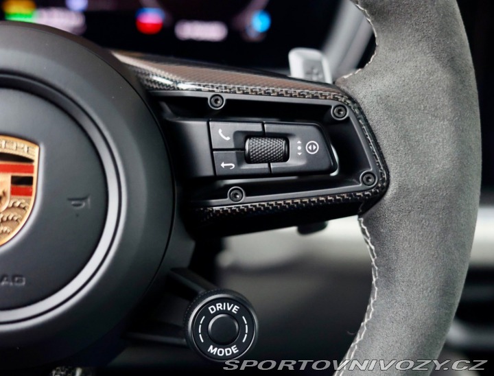 Porsche Cayenne 3.0 V6 E-Hybrid 470PS | 2025