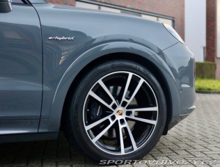 Porsche Cayenne 3.0 V6 E-Hybrid 470PS | 2025