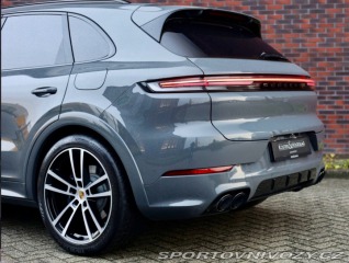 Porsche Cayenne 3.0 V6 E-Hybrid 470PS | 2025
