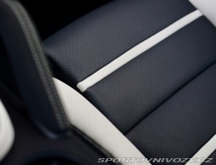 Porsche Cayenne 3.0 V6 E-Hybrid 470PS | 2025