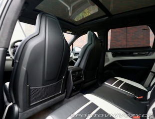 Porsche Cayenne 3.0 V6 E-Hybrid 470PS | 2025