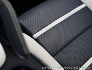 Porsche Cayenne 3.0 V6 E-Hybrid 470PS | 2025