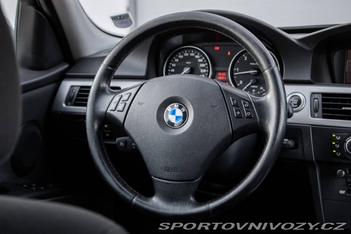 BMW 3 Touring 330d xDrive, 170 2008