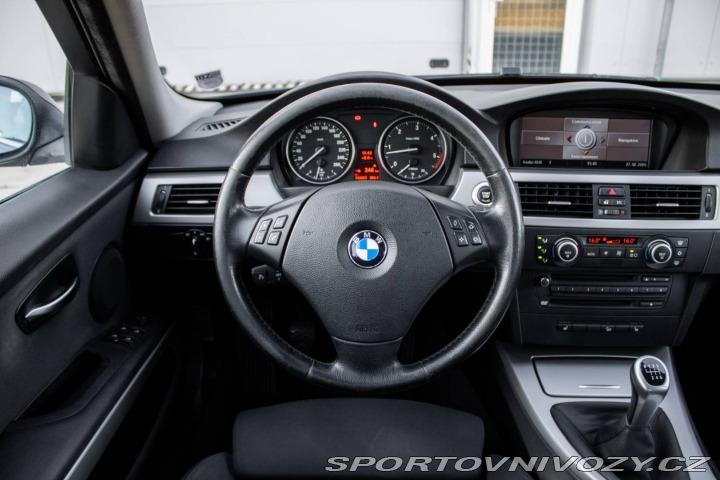 BMW 3 Touring 330d xDrive, 170 2008
