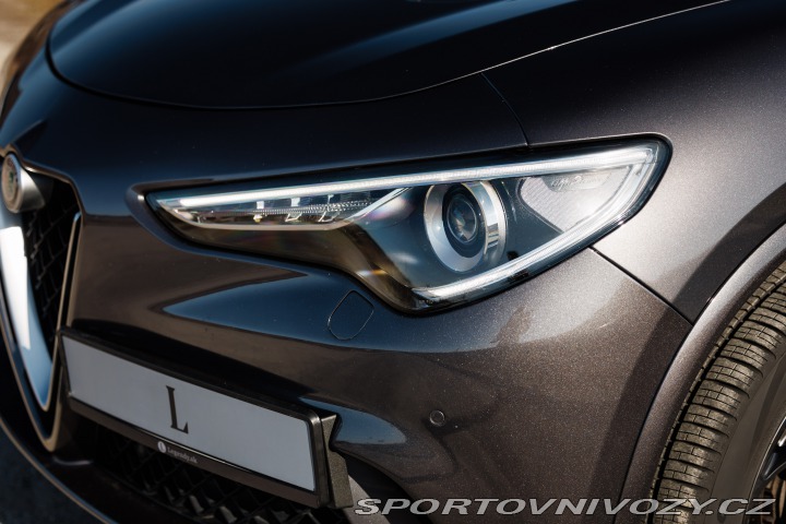 Alfa Romeo Stelvio Quadrifoglio 2018