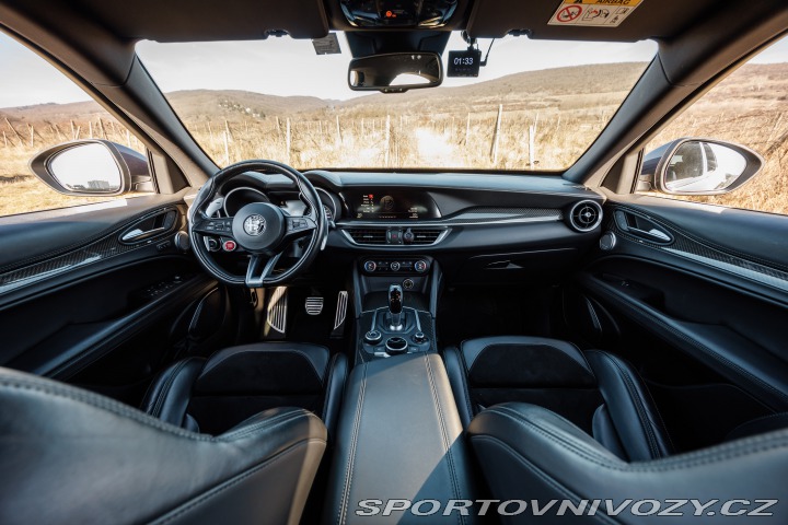 Alfa Romeo Stelvio Quadrifoglio 2018