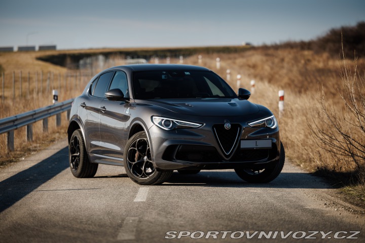 Alfa Romeo Stelvio Quadrifoglio 2018