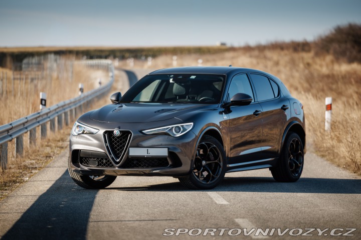 Alfa Romeo Stelvio Quadrifoglio 2018