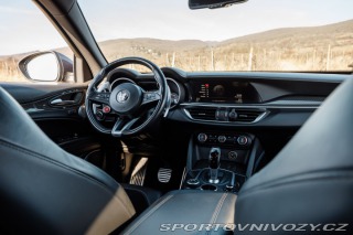 Alfa Romeo Stelvio Quadrifoglio 2018