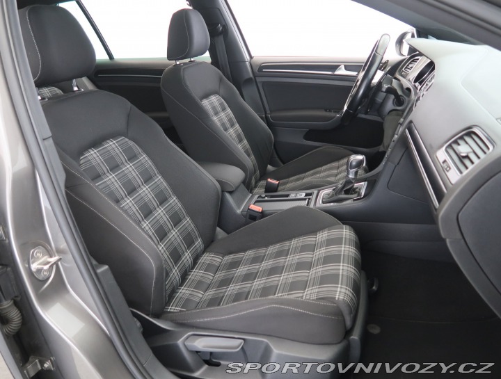 Volkswagen Golf 2.0 TDI GTD 2016