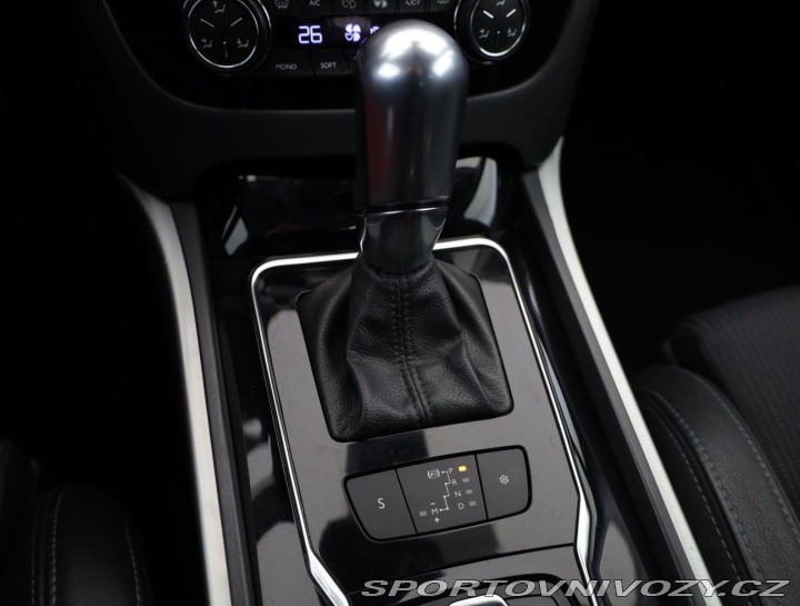 Peugeot 508 2.2 HDi 2012