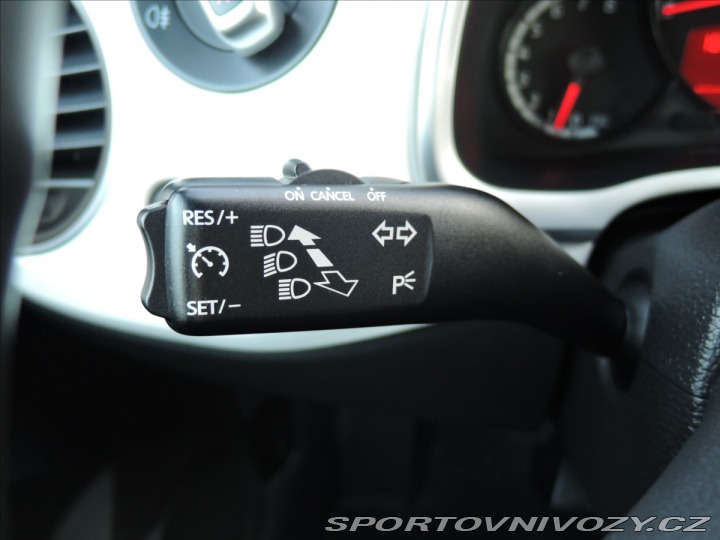 Volkswagen Beetle 1,2 i Servis ČR 112TKM 2012
