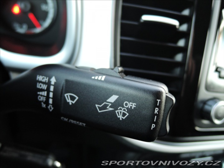 Volkswagen Beetle 1,2 i Servis ČR 112TKM 2012