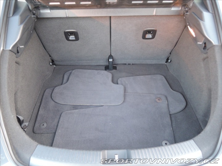 Volkswagen Beetle 1,2 i Servis ČR 112TKM 2012