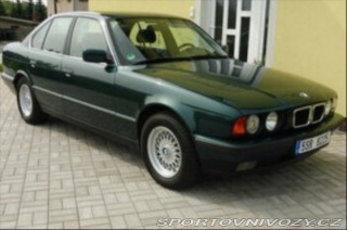 BMW 5 2,5   34 525i 1989 řadový 1989