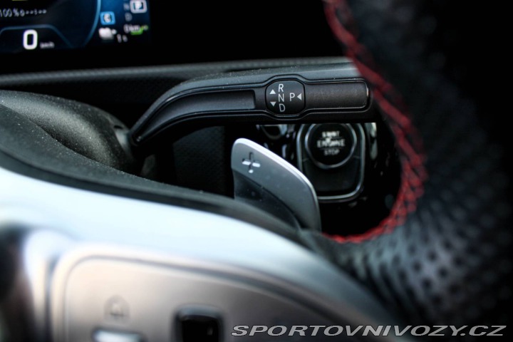 Mercedes-Benz A A250e AMG LINE AT8 / AJ 2020