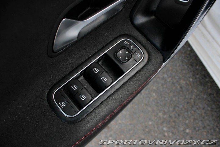 Mercedes-Benz A A250e AMG LINE AT8 / AJ 2020