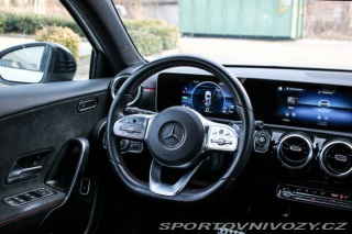 Mercedes-Benz A A250e AMG LINE AT8 / AJ 2020