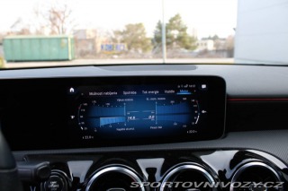 Mercedes-Benz A A250e AMG LINE AT8 / AJ 2020