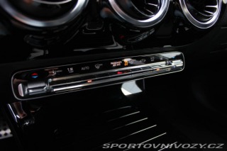 Mercedes-Benz A A250e AMG LINE AT8 / AJ 2020