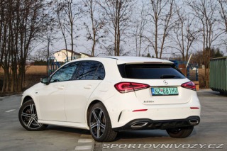 Mercedes-Benz A A250e AMG LINE AT8 / AJ 2020