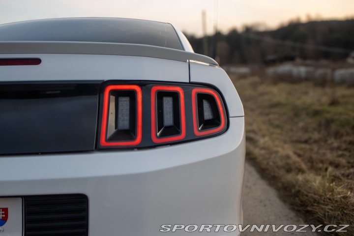 Ford Mustang 3.6 V6, 225kW, A/T, / A 2014