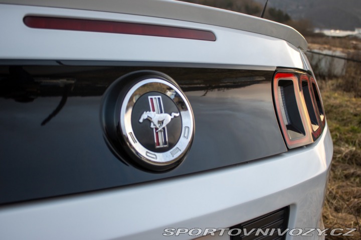 Ford Mustang 3.6 V6, 225kW, A/T, / A 2014