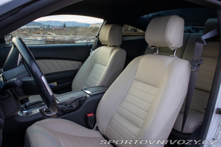 Ford Mustang 3.6 V6, 225kW, A/T, / A 2014