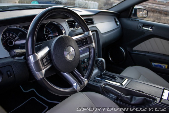 Ford Mustang 3.6 V6, 225kW, A/T, / A 2014