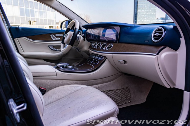 Mercedes-Benz E E400 4Matic 245kW / AMG 2018