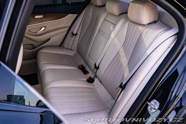 Mercedes-Benz E E400 4Matic 245kW / AMG 2018